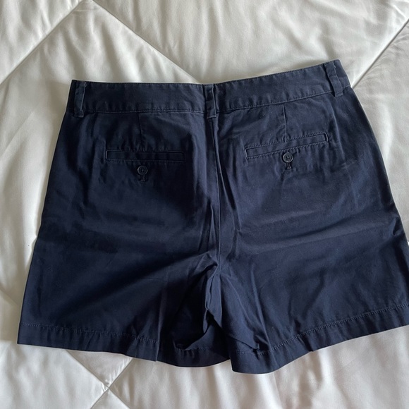 Women’s shorts, Size 10 - Picture 3 of 3